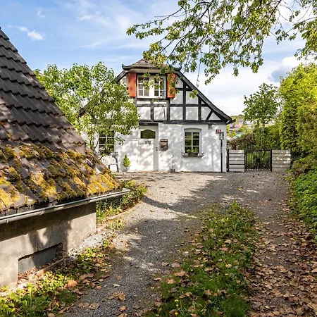 Fachwerk-ferienhaus 1764 Eslohe